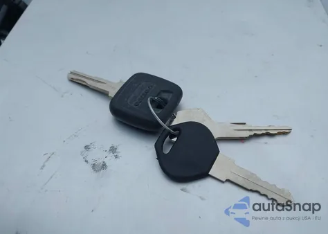 2000 Volvo S70 Glt/Glt Se z USA, uszkodzony, nr VIN YV1LS56D8Y2641857